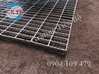 s&agrave;n thao t&aacute;c Grating chống trượt