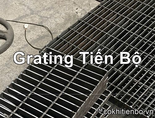 So sánh ưu và nhược điểm của sàn grating thép và sàn grating gang cho hệ thống thoát nước đô thị