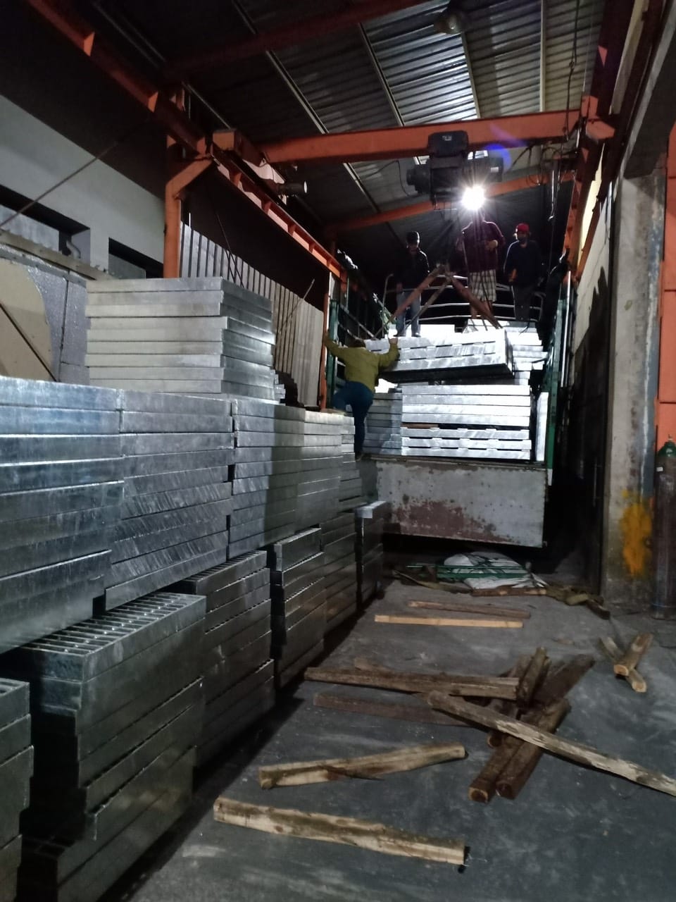 Chế tạo cầu thang Grating - Sự kết hợp giữa tính thẩm mỹ và hiệu suất